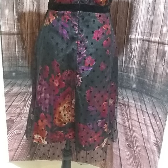 SD Collection Floral & Mesh Polkadot Dress - Picture 5 of 8